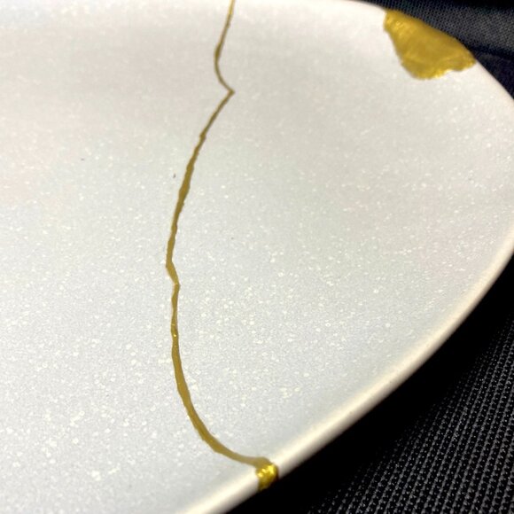 KINTSUGI WABI SABI OAKE GRAY CERAMIC SERVING PLATTER GOLD 15.24"x10.12 HAND MADE - Picture 3 of 8